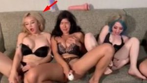 Cici Kitty Asyik Buat Content Saling Mengocok Anu-nya