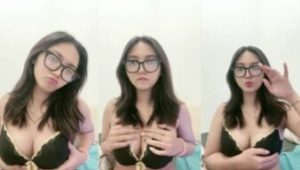 Kak Milie Kesepian Gini Remas Susu Gede ID 87795605 Mango